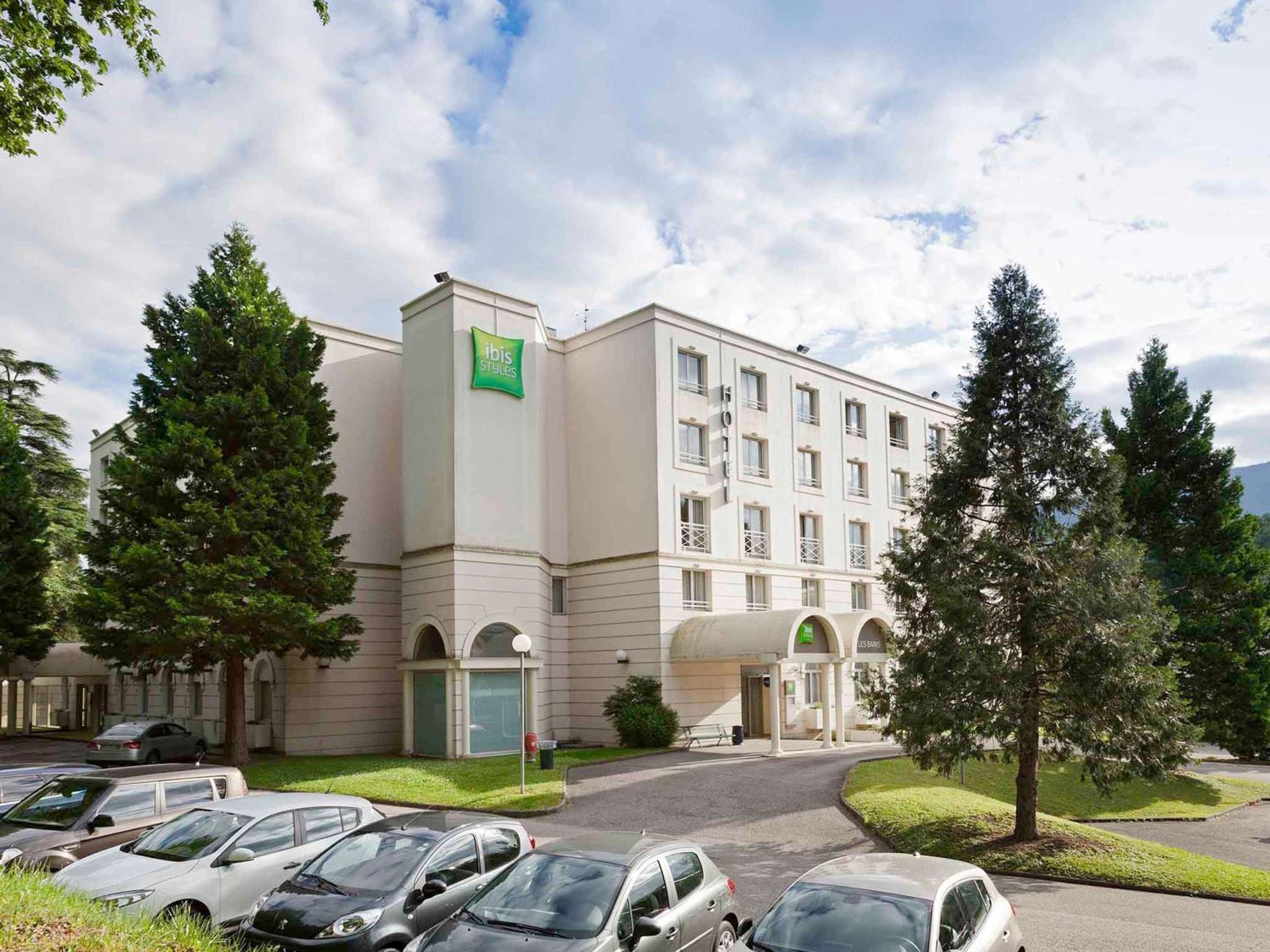 Ibis Styles Aix Les Bains Domaine De Marlioz Hotell Aix-les-Bains Exteriör bild