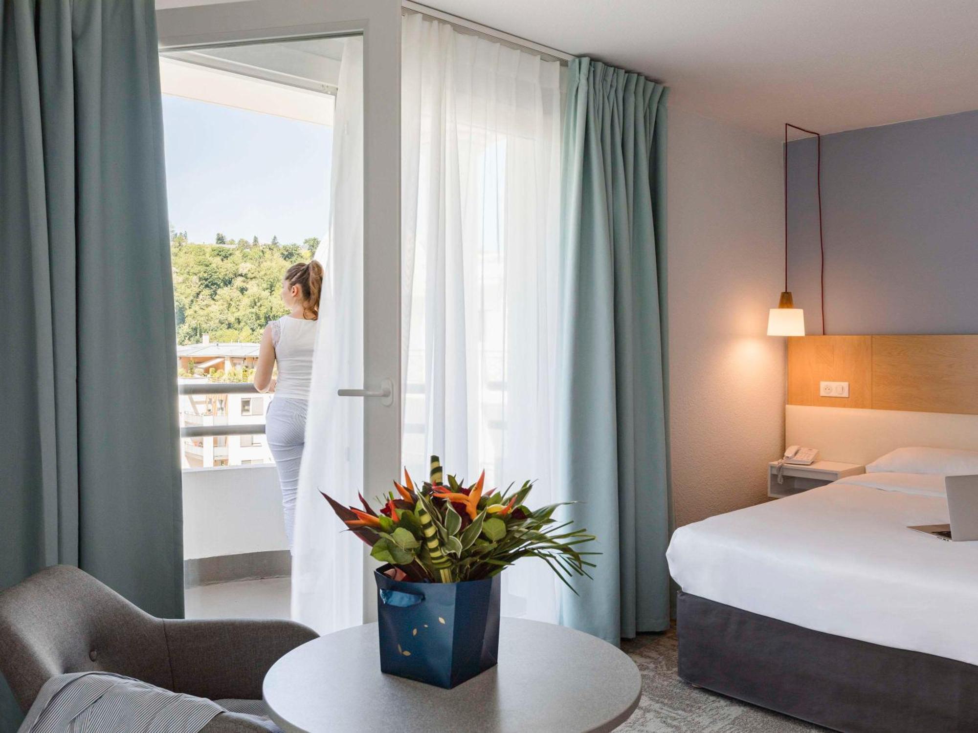 Ibis Styles Aix Les Bains Domaine De Marlioz Hotell Aix-les-Bains Exteriör bild